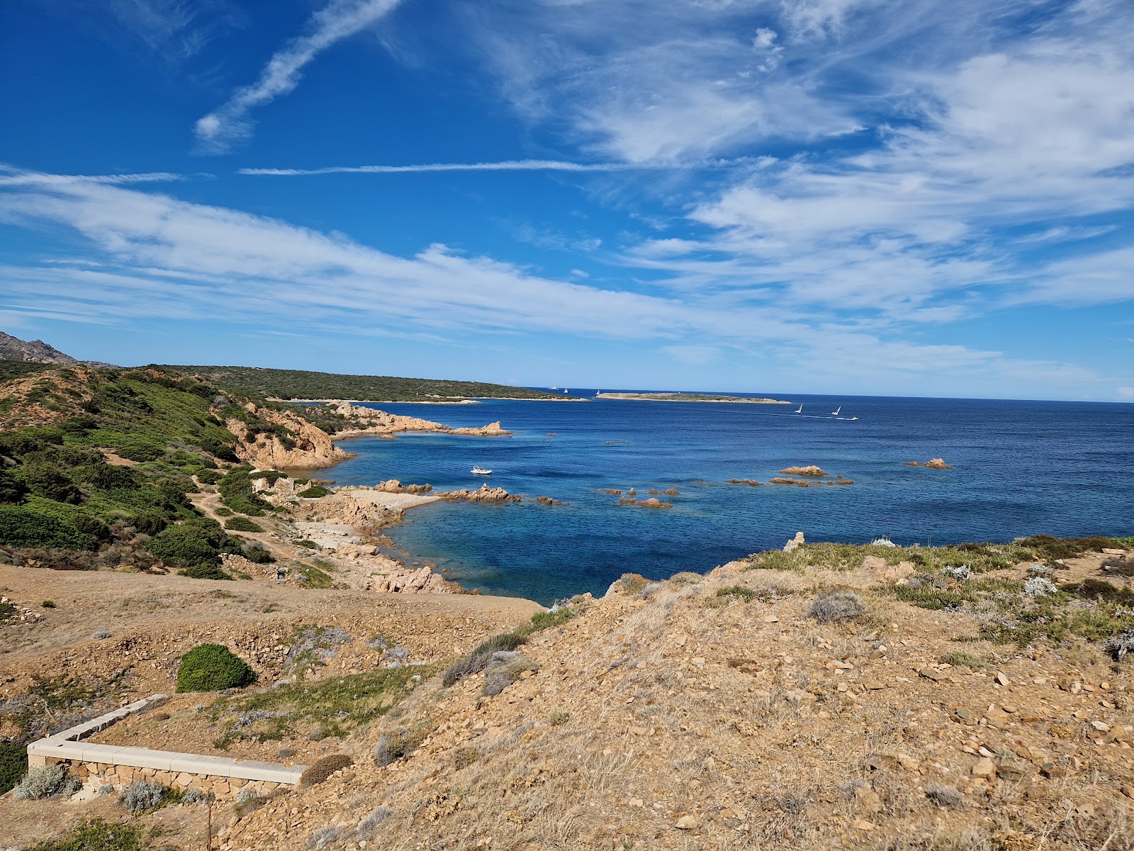 Foto di Spiaggia La Maddalena con una costa spaziosa