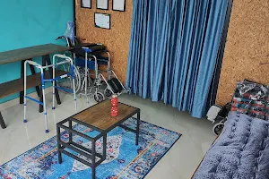 Namasthe Physiotherapy Clinic, Thiroor image