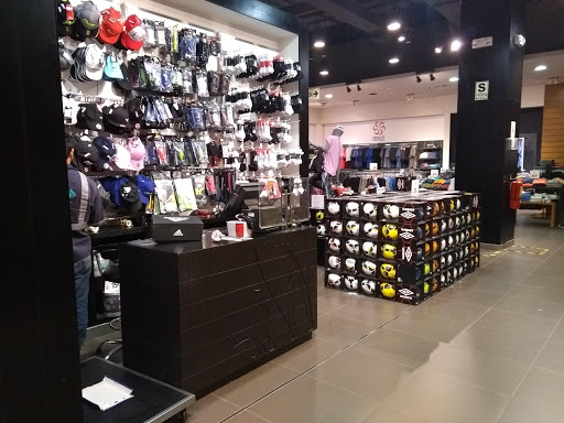 Tiendas para comprar zapatillas deportivas Cusco