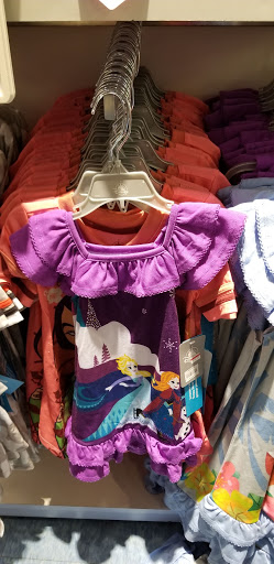 Toy Store «Disney Store», reviews and photos, 400 Premium Outlets Dr, Monroe, OH 45050, USA