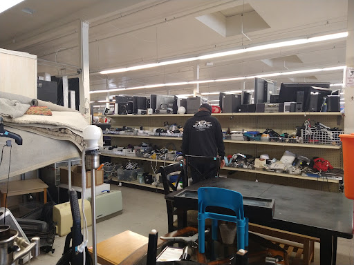 Thrift Store «Thrift Center Thrift Store», reviews and photos, 1060 El Camino Real, San Carlos, CA 94070, USA