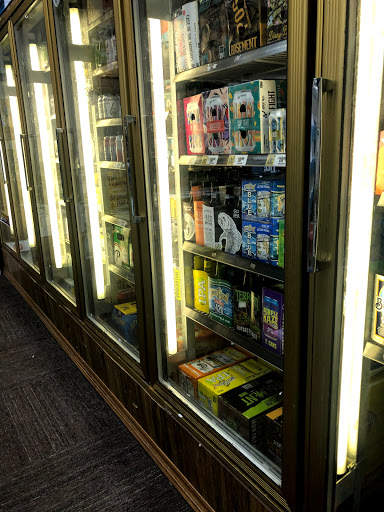 Liquor Store «Wade Green Bottle Shop», reviews and photos, 4430 Wade Green Rd # 20, Kennesaw, GA 30144, USA