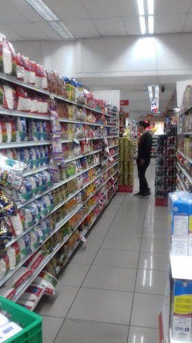 Opiniones de TÍA La Ecuatoriana en Quito - Supermercado