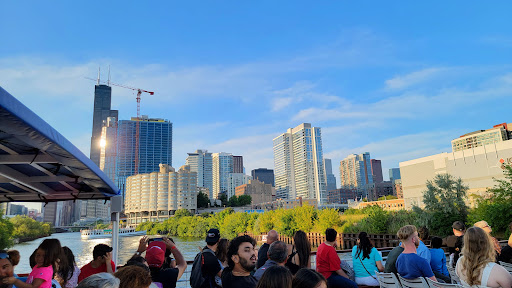 Shopping Mall «The Shops at Roosevelt Collection», reviews and photos, 150 W Roosevelt Rd, Chicago, IL 60605, USA