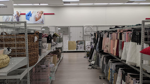 Clothing Store «Burlington Coat Factory», reviews and photos, 275 Main St #4, White Plains, NY 10601, USA