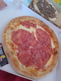 Plats et boissons du Pizzeria Fuoco Pizzas Echirolles - Au Feu de Bois - Livraison à Domicile - n°18