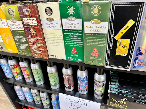 Tobacco Shop «Smoke Hut Smoke Shop», reviews and photos, 11902 Blue Ridge Boulevard g, Grandview, MO 64030, USA