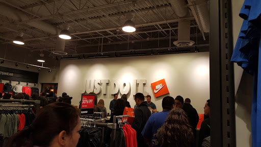 Clothing Store «Nike Factory Store», reviews and photos, 4250 W Anthem Way #375, Anthem, AZ 85086, USA