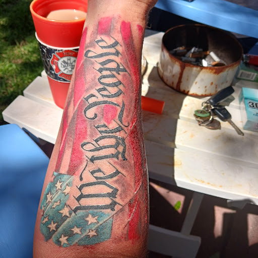 Tattoo Shop «Lucky Devil Tattoo Parlor», reviews and photos, 931 S Ridgewood Ave, Edgewater, FL 32132, USA