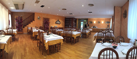 Restaurant Esterri d,Àneu - Carrer Major, 69, B, 25580 Esterri d,Àneu, Lleida, Spain