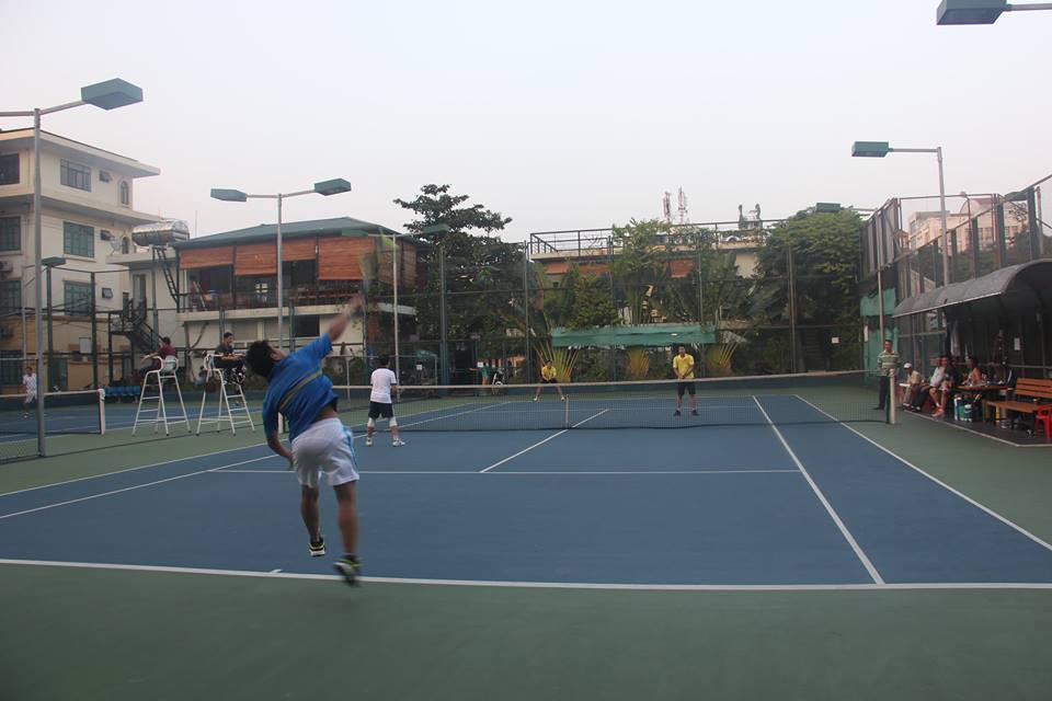 Sân tennis Thủy Lợi