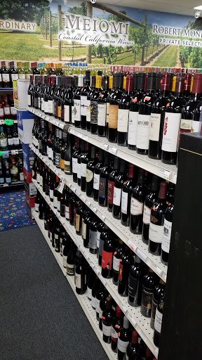 Liquor Store «Wareham Liquors Inc», reviews and photos, 419 Main St, Wareham, MA 02571, USA