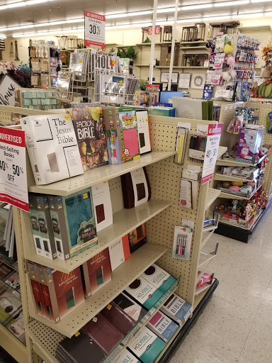 Craft Store «Hobby Lobby», reviews and photos, 68 Frontage Rd, East Haven, CT 06512, USA