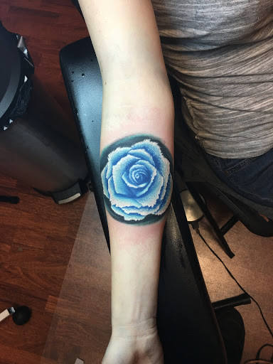 Find tattoo sunflower ideas for your next unique tattoo in Klamath Falls at Live Canvas Tattoos Klamath Falls
