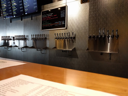 Shopping Mall «Pelton Shopping Center», reviews and photos, 110 Pelton Center Way, San Leandro, CA 94577, USA