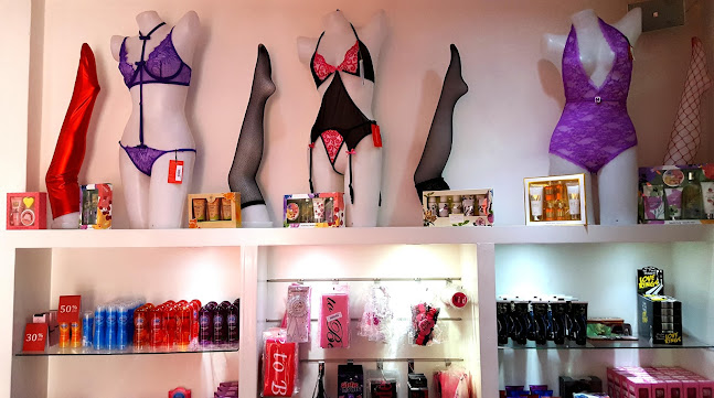 R18 Store