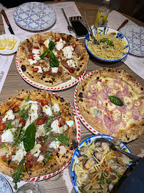 Pizza du Restaurant Pizzeria Famigliare Da Antonio e Marco Morreale à Tassin-la-Demi-Lune - n°19