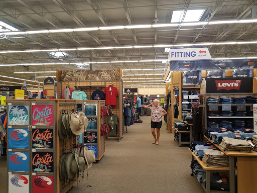 Sporting Goods Store «Academy Sports + Outdoors», reviews and photos, 1150 Genie Ln, Smyrna, TN 37167, USA