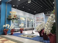 プレイズ 大阪日本橋本店