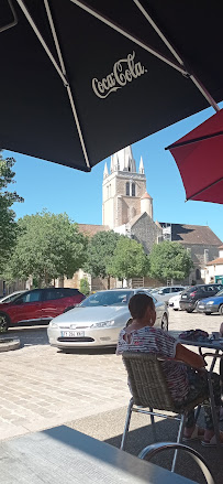 Atmosphère du Restaurant LA TAB' DES VINS à Saint-Benoît - n°10