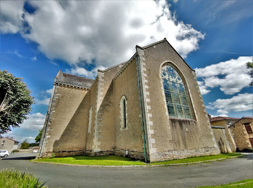 Église catholique Église du Sacré-Cœur de Béruges Béruges