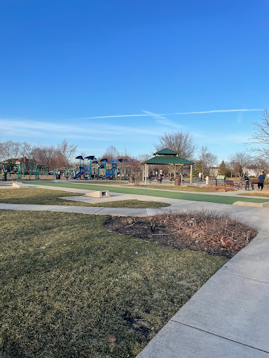 Park «Fountain Square Park», reviews and photos, 1751 Gibson Dr, Elk Grove Village, IL 60007, USA