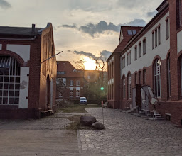 Atelierhaus im Anscharpark photo