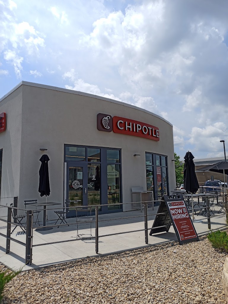 Chipotle Mexican Grill 58102