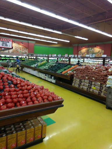 Grocery Store «Valli Produce of Glendale Heights», reviews and photos, 155 E N Ave, Glendale Heights, IL 60139, USA