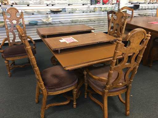 Thrift Store «Society of St. Vincent de Paul Long Beach Thrift Store», reviews and photos