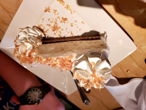 Restaurant «The Cheesecake Factory», reviews and photos, 5000 Shelbyville Rd, Louisville, KY 40207, USA