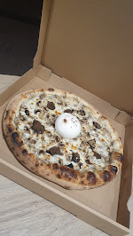 Photos du propriétaire du Pizzas à emporter L'authentiQ Food truck Viarmes - n°1