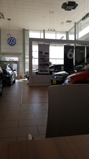 Volkswagen Dealer «Luther Westside Volkswagen», reviews and photos, 2370 MN-100, St Louis Park, MN 55416, USA