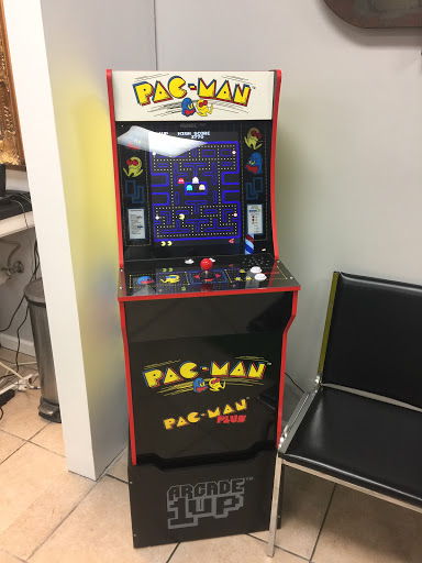 Barber Shop «East End Barber Shop», reviews and photos, 2622 Chamberlain Ln, Louisville, KY 40245, USA