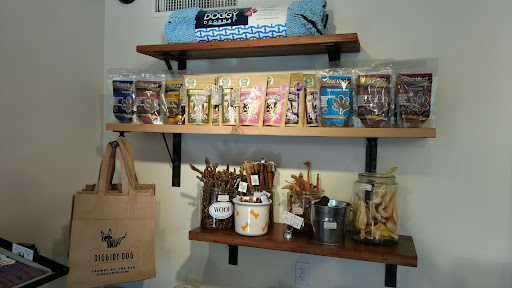 Pet Supply Store «Diggidy Dog», reviews and photos, Ocean Ave & Monte Verde St, Carmel-By-The-Sea, CA 93923, USA
