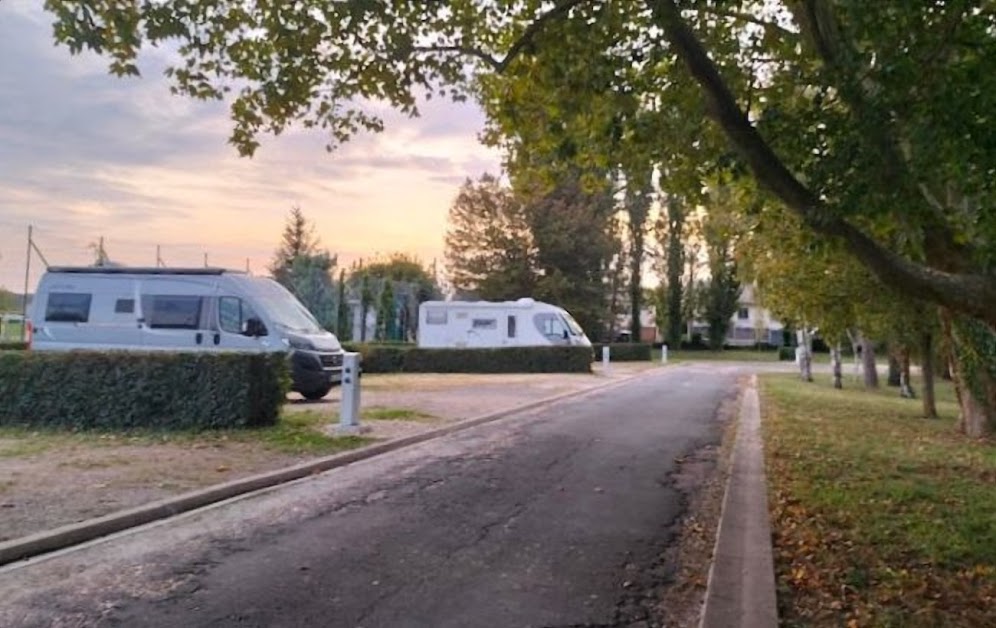 Aire Camping-Car Park à Beaune-la-Rolande (Loiret 45)