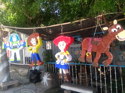 Piñatería Santa María