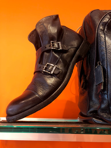 Shoe Store «Blue Sole Shoes», reviews and photos, 1805 Chestnut St # 1, Philadelphia, PA 19103, USA