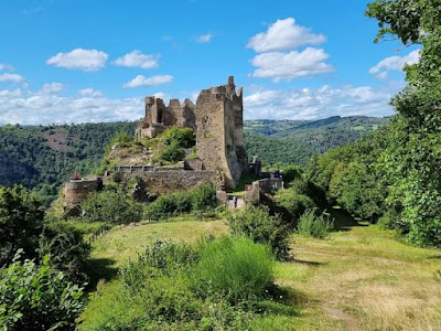 Château-Rocher à Saint-Rémy-de-Blot