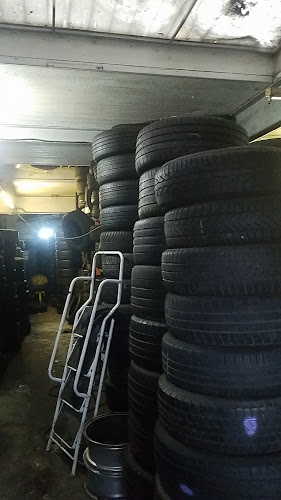 Reviews of A.J Tyres in Birmingham - Tire shop