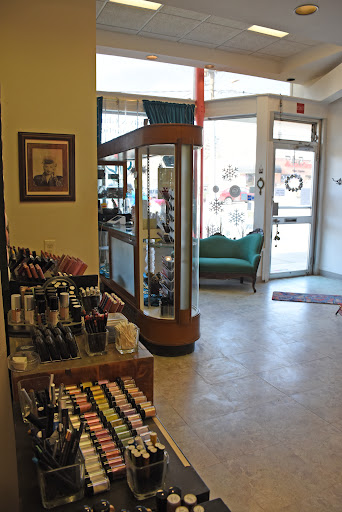 Make-up Artist «Vanity & Glamour Cosmetics / VGCosmetic Makeup Artists», reviews and photos, 547 28th St, Des Moines, IA 50312, USA