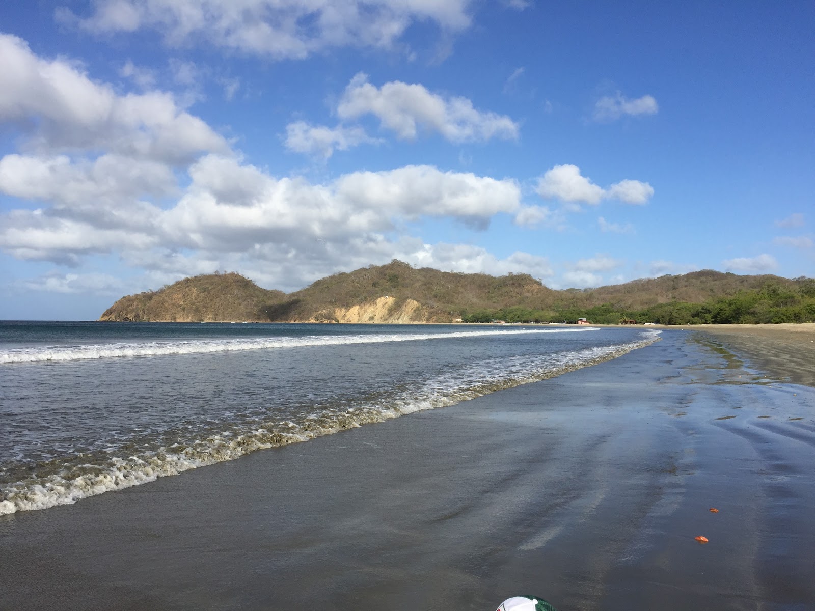 Foto de Playa El Ostional con guijarro fino claro superficie