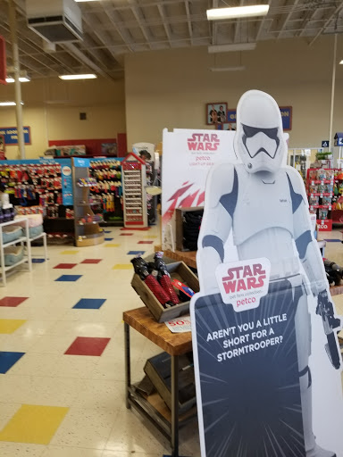 Pet Supply Store «Petco Animal Supplies», reviews and photos, 855 E Bidwell St, Folsom, CA 95630, USA