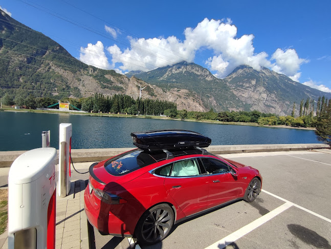 Tesla Supercharger - Tankstelle