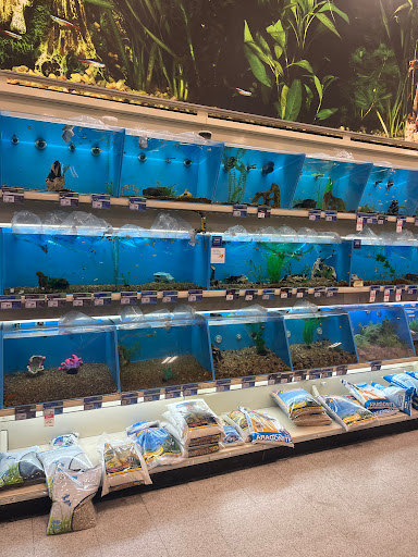 Pet Supply Store «PetSmart», reviews and photos, 17585 Southcenter Pkwy, Tukwila, WA 98188, USA