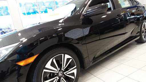 Used Car Dealer «Suburban Honda», reviews and photos, 25100 Haggerty Rd, Farmington Hills, MI 48335, USA