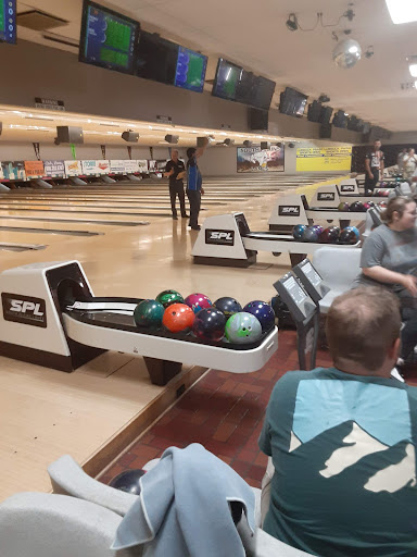Bowling Alley «South Plains Lanes», reviews and photos, 5150 69th St, Lubbock, TX 79424, USA