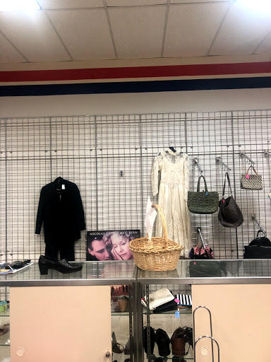 Thrift Store «Salvation Army Family Store», reviews and photos, 34-02 Steinway St, Long Island City, NY 11101, USA