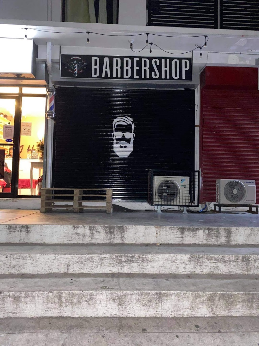 Niño Sr. Barbershop