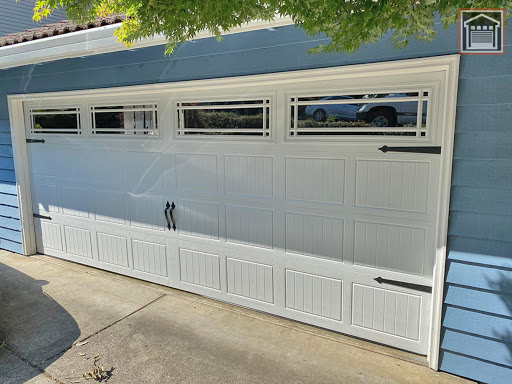 Garage Door Supplier «Portland Doors and Locks Guy Locksmith & Garage Doors», reviews and photos, 6701 SE Foster Rd d, Portland, OR 97206, USA
